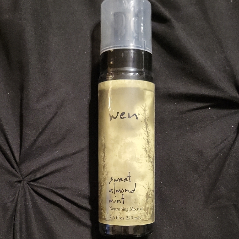 WEN Sweet Almond Mint Nourishing Mousse 7.5 Fl Oz